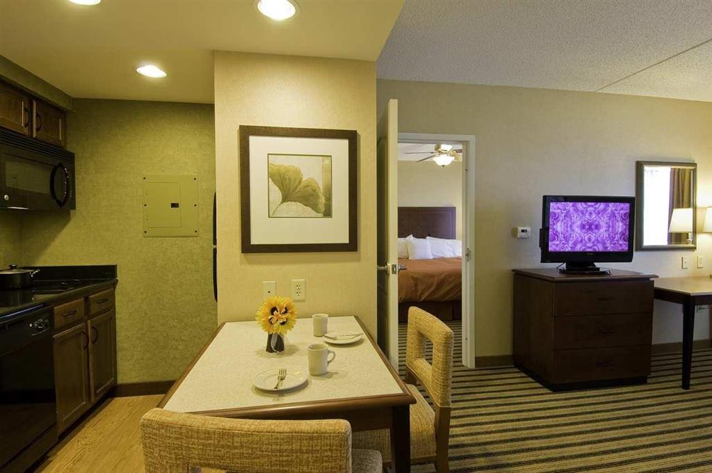 Homewood Suites By Hilton Cleveland-Бичвуд Номер фото