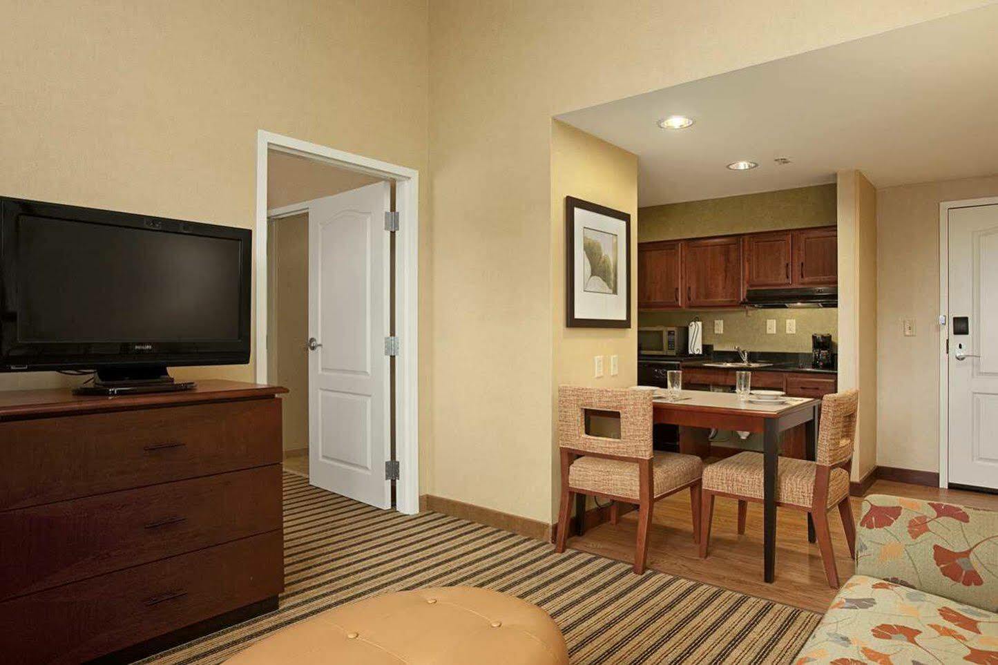 Homewood Suites By Hilton Cleveland-Бичвуд Экстерьер фото